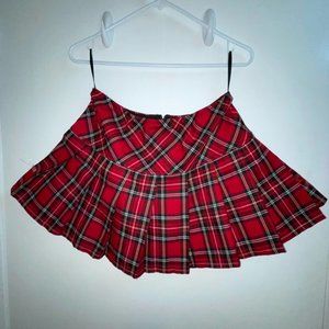 HOT TOPIC Plaid Mini Skirt (red) Medium
